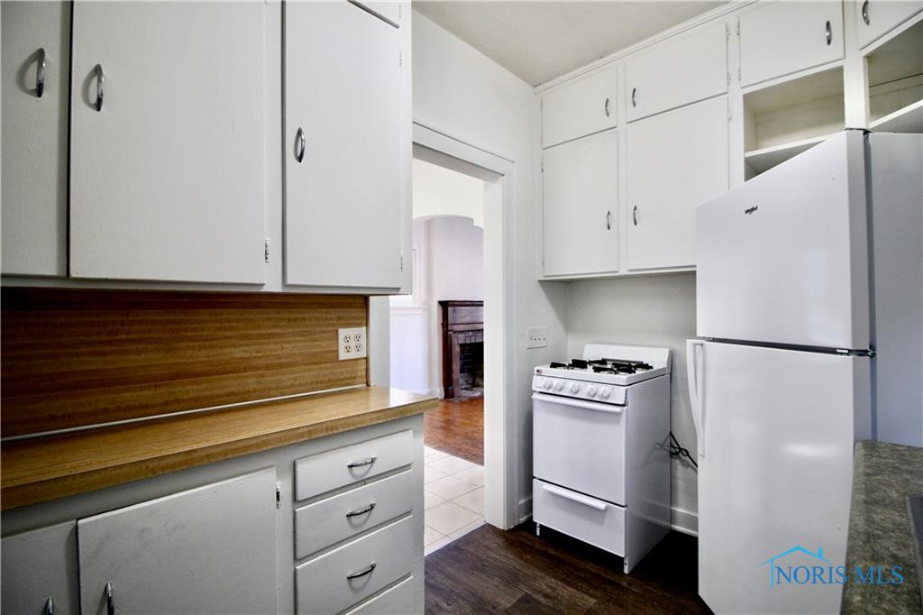 2547 Greenway Street