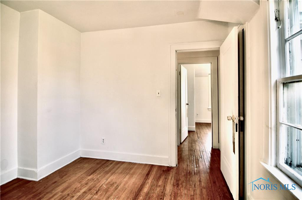 2547 Greenway Street