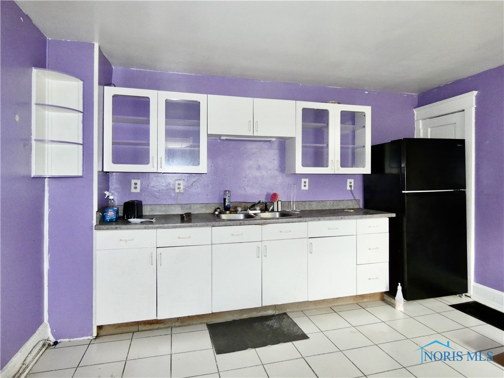 260 E 6th Street