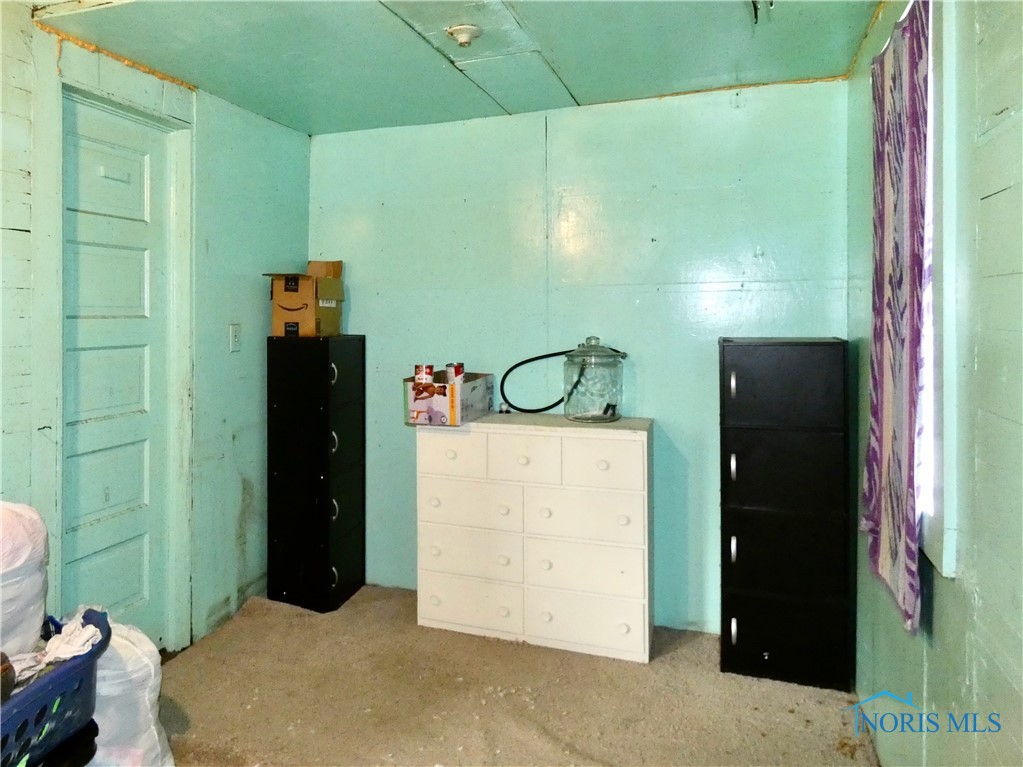 260 E 6th Street