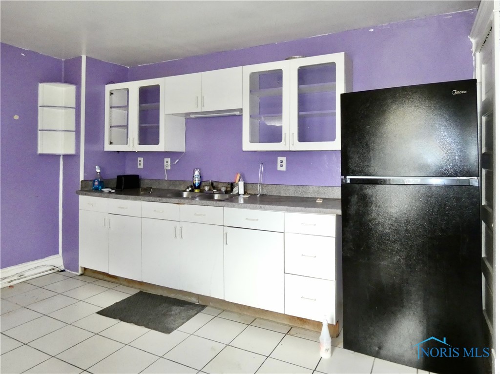 260 E 6th Street