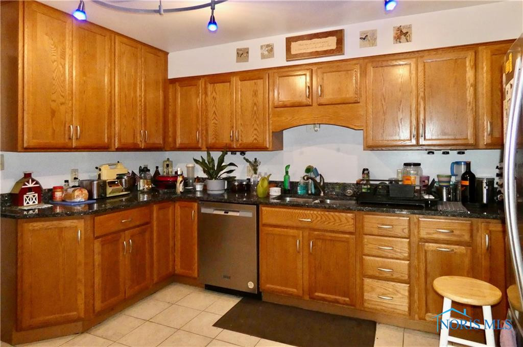 425 W Ridge Drive U5