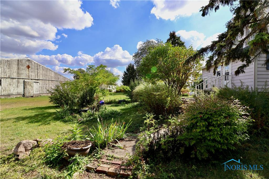 4885 N Township Road 101