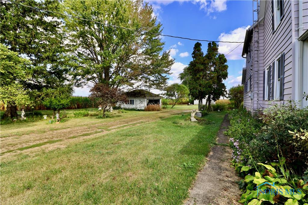 4885 N Township Road 101