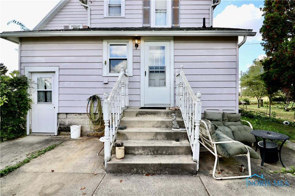 4885 N Township Road 101