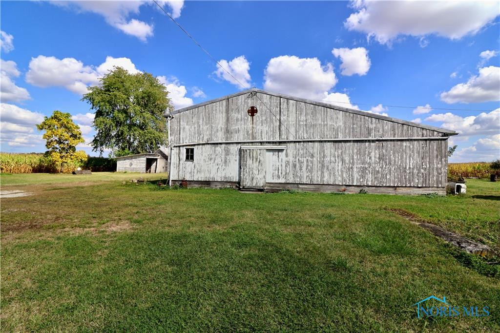 4885 N Township Road 101