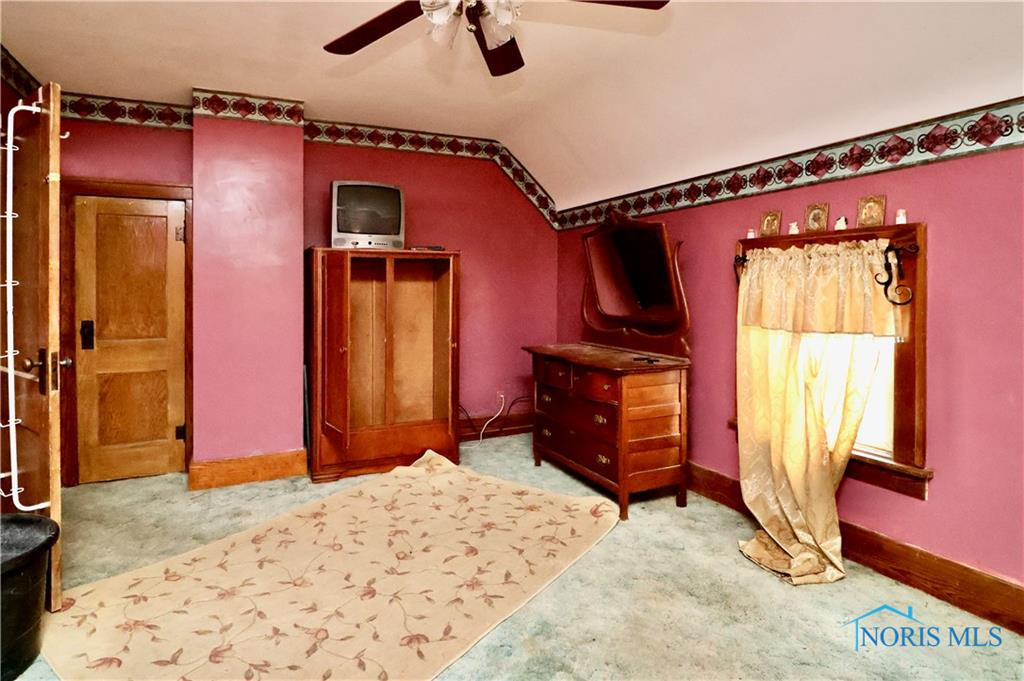 4885 N Township Road 101