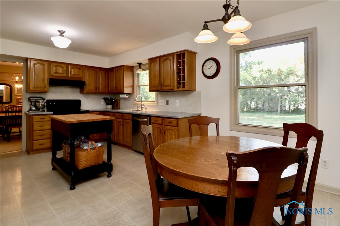 884 Bexley Drive