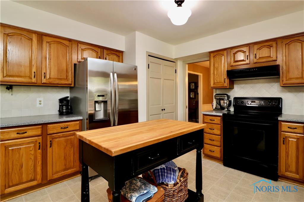 884 Bexley Drive