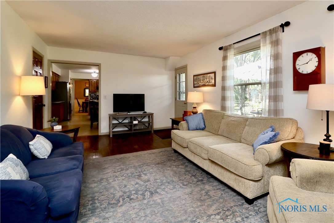 884 Bexley Drive