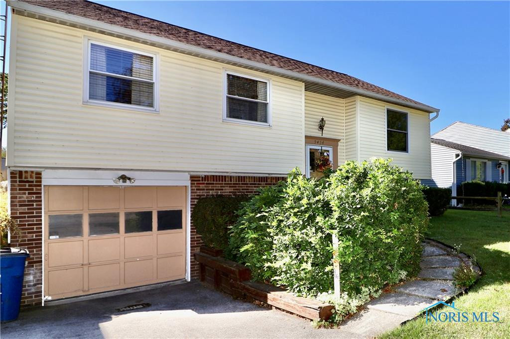 5454 Brook Point Road