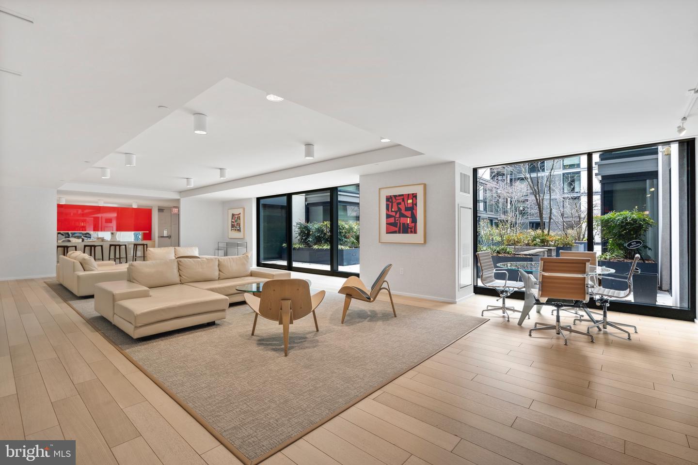 925 H St NW #503