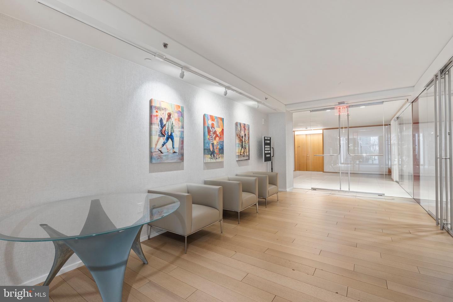 925 H St NW #503