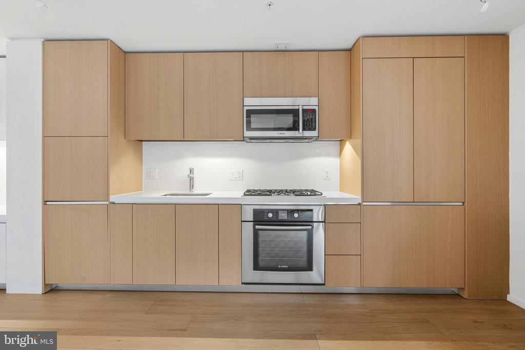 925 H St NW #503