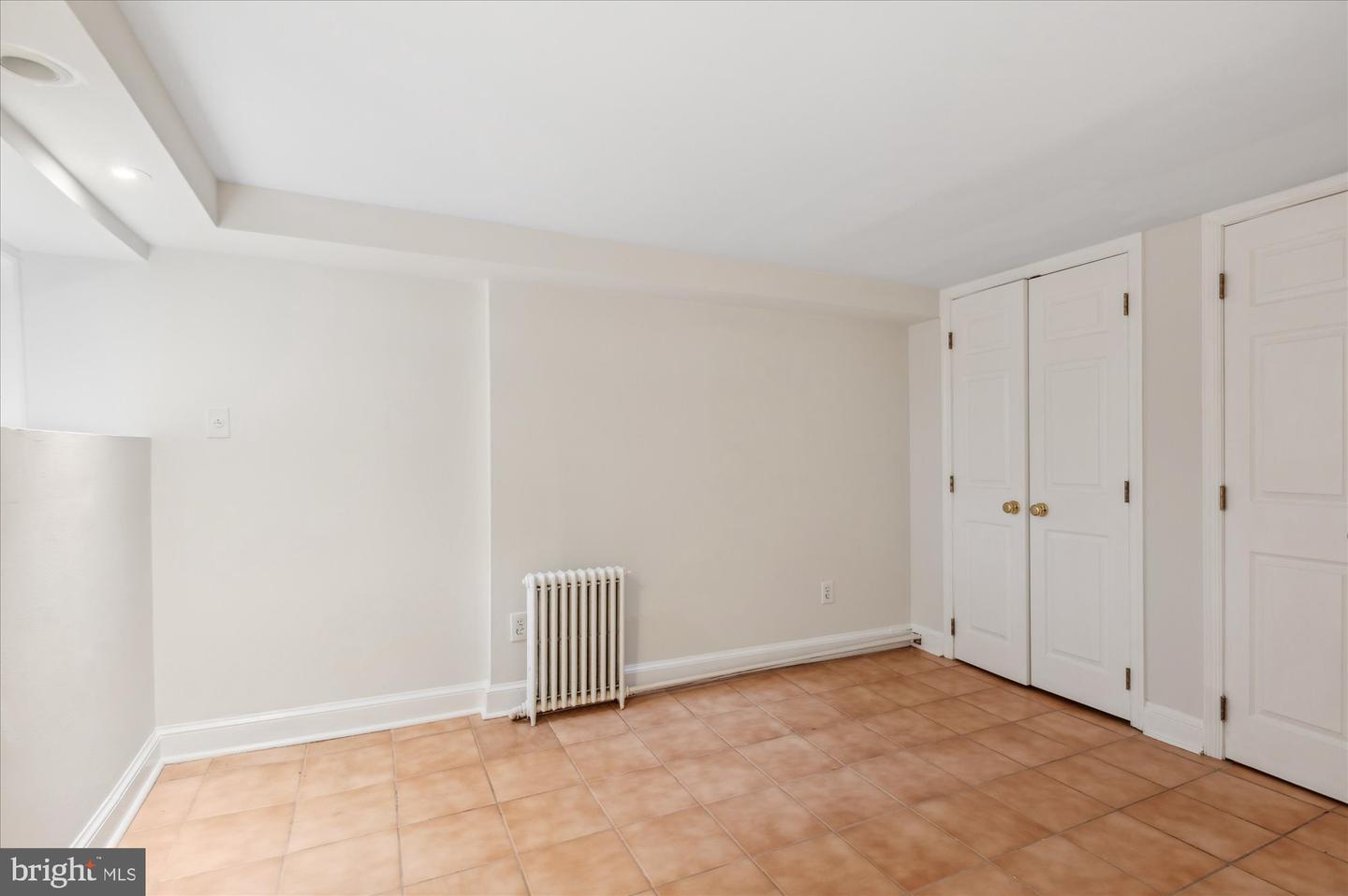 1116 Lamont St NW