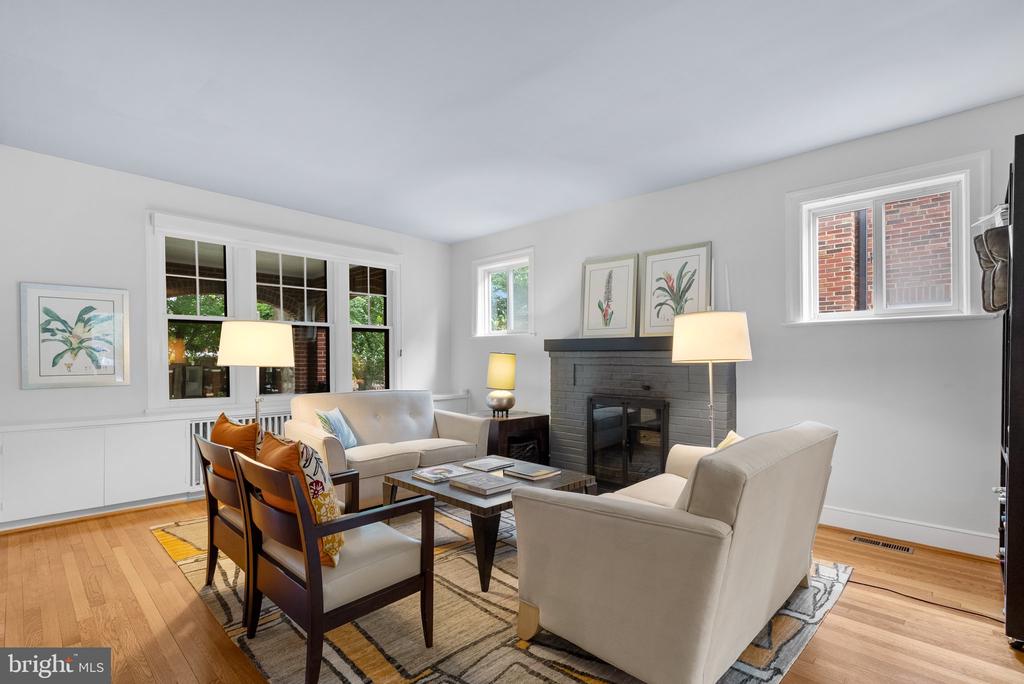 2815 39TH STREET NW