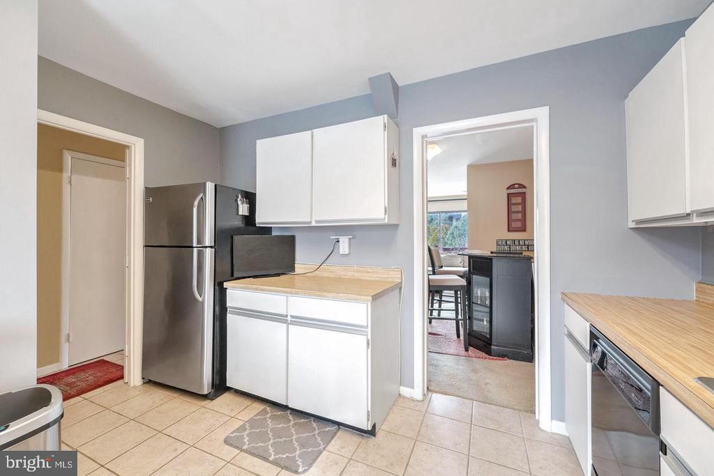 576 BRUMMEL COURT NW Unit: 576