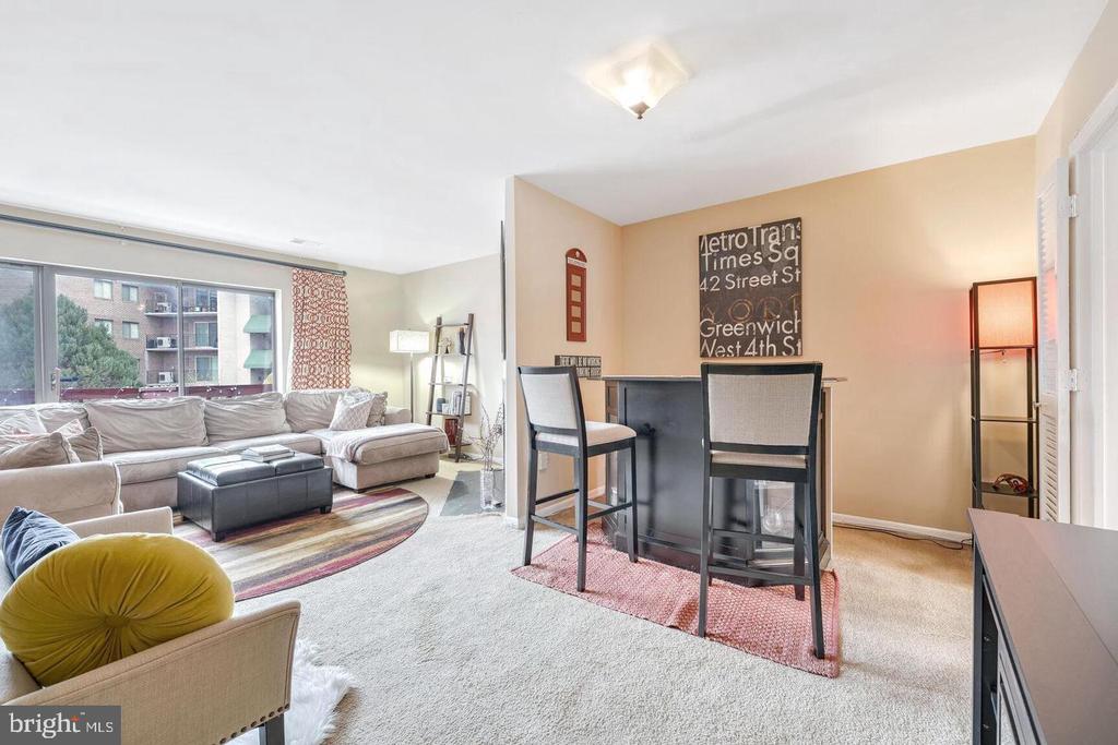 576 BRUMMEL COURT NW Unit: 576