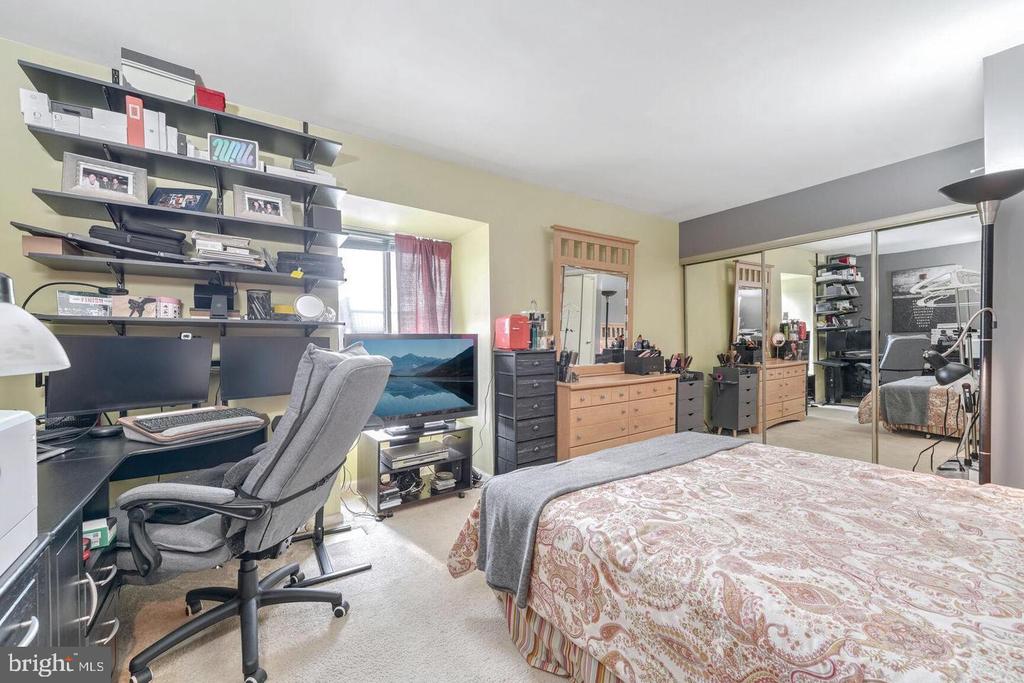 576 BRUMMEL COURT NW Unit: 576