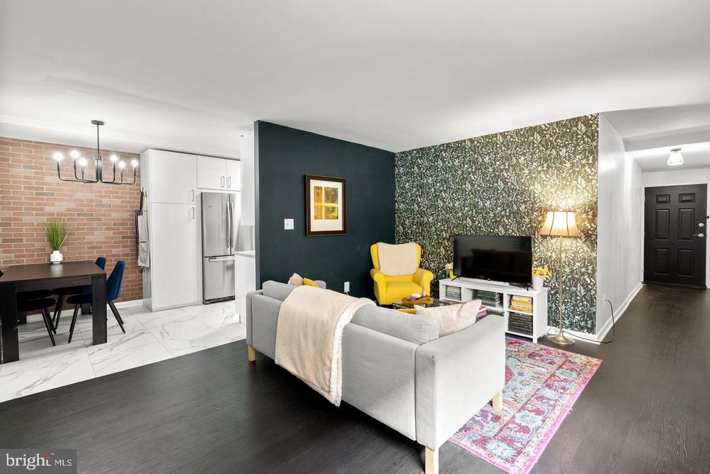3900 TUNLAW ROAD NW Unit: 101