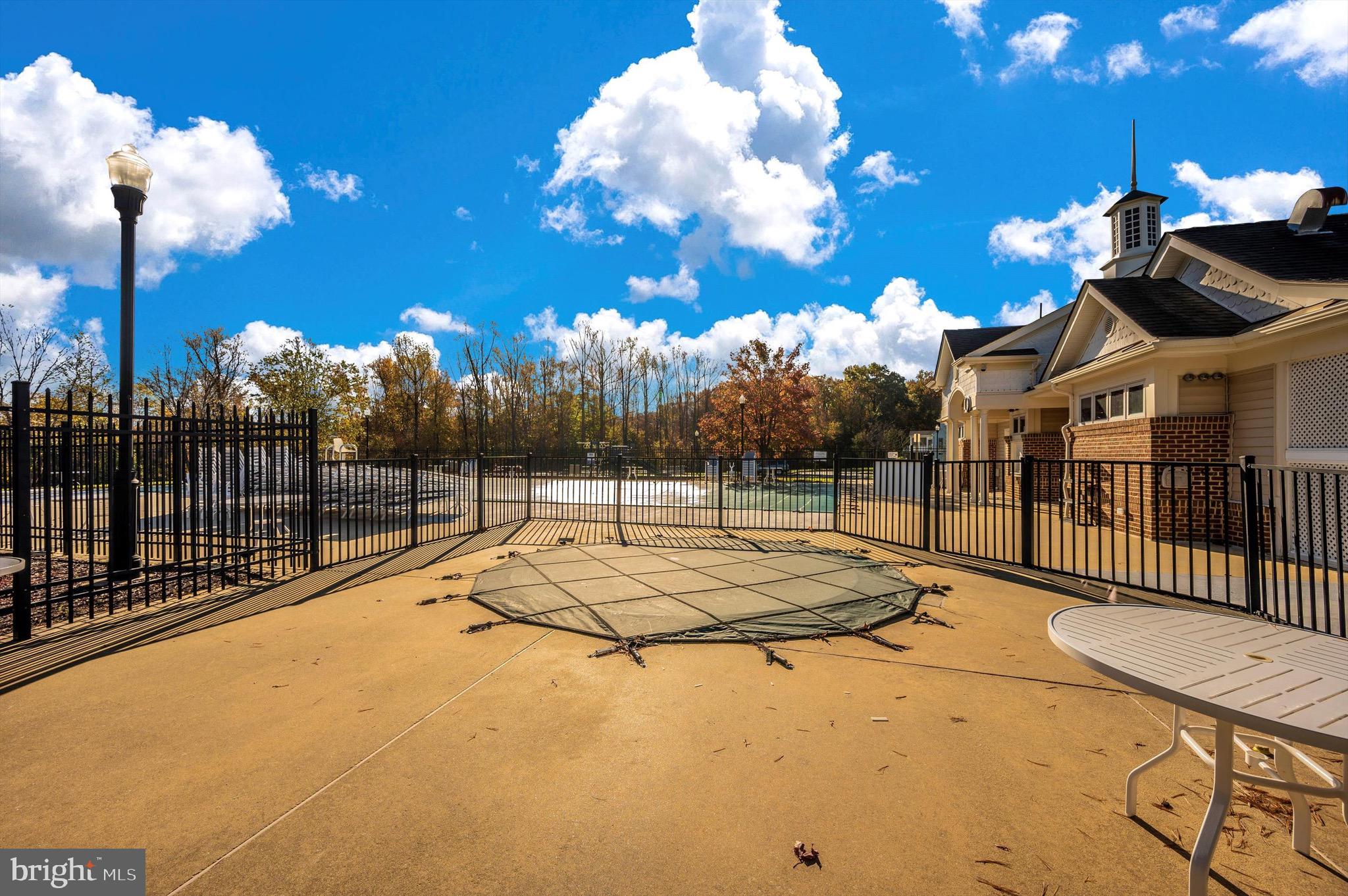 2460 Jostaberry WAY
