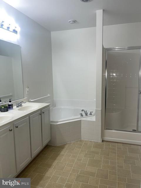 305 Wyndham Cir #305 G