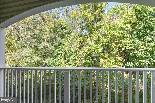 305 Wyndham Cir #305 G