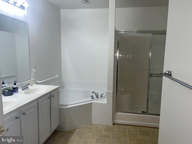 305 Wyndham Cir #305 G