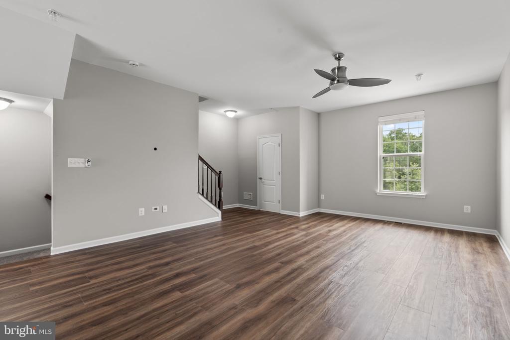 9442 ADELAIDE LANE