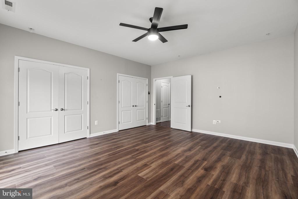 9442 ADELAIDE LANE