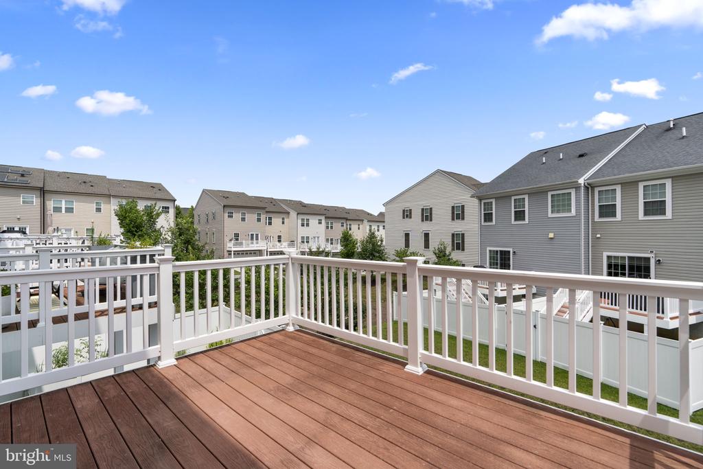 9442 ADELAIDE LANE