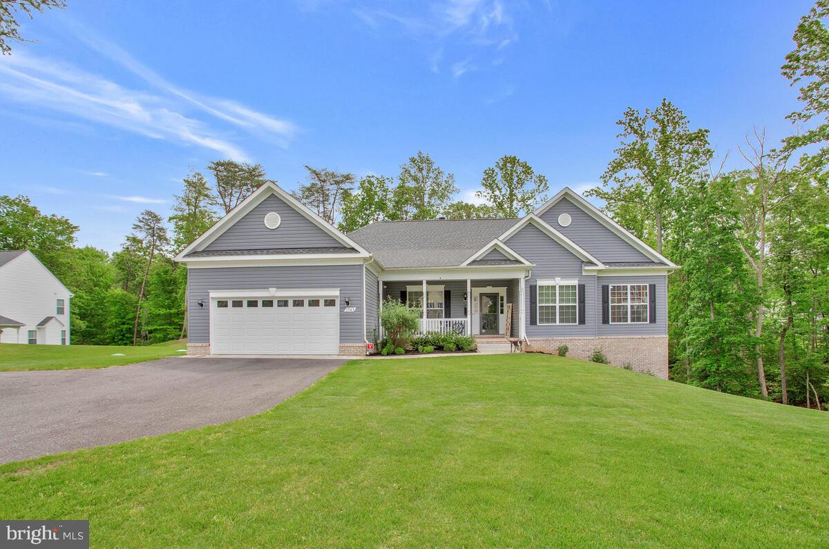 1945 FOXWOOD LANE