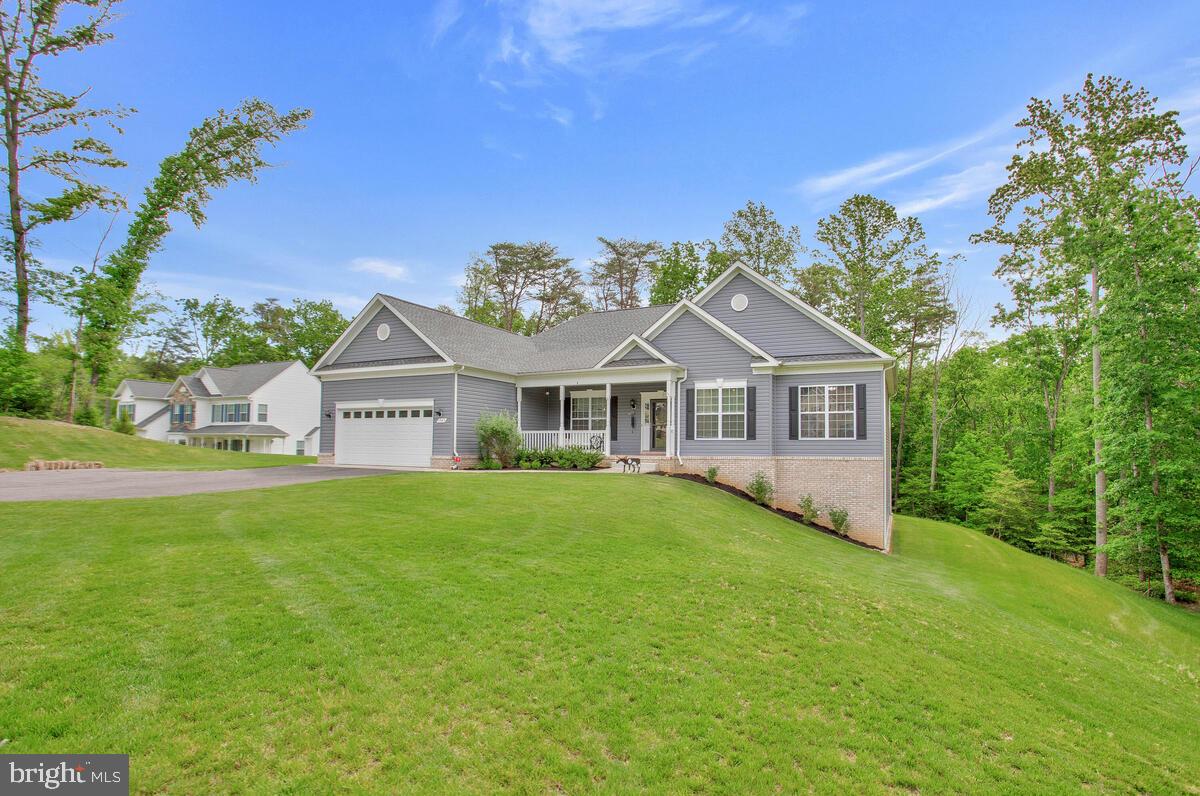 1945 FOXWOOD LANE