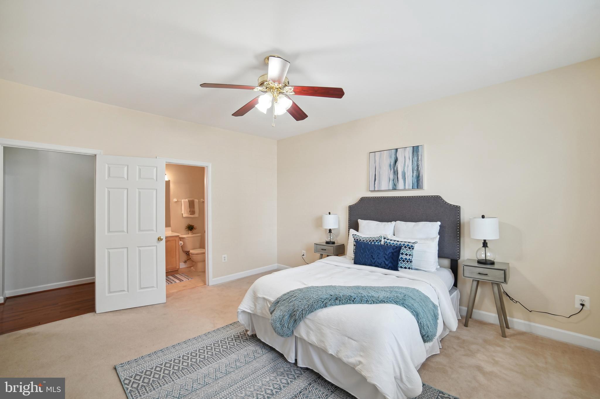 22 FANNIES MEADOW COURT