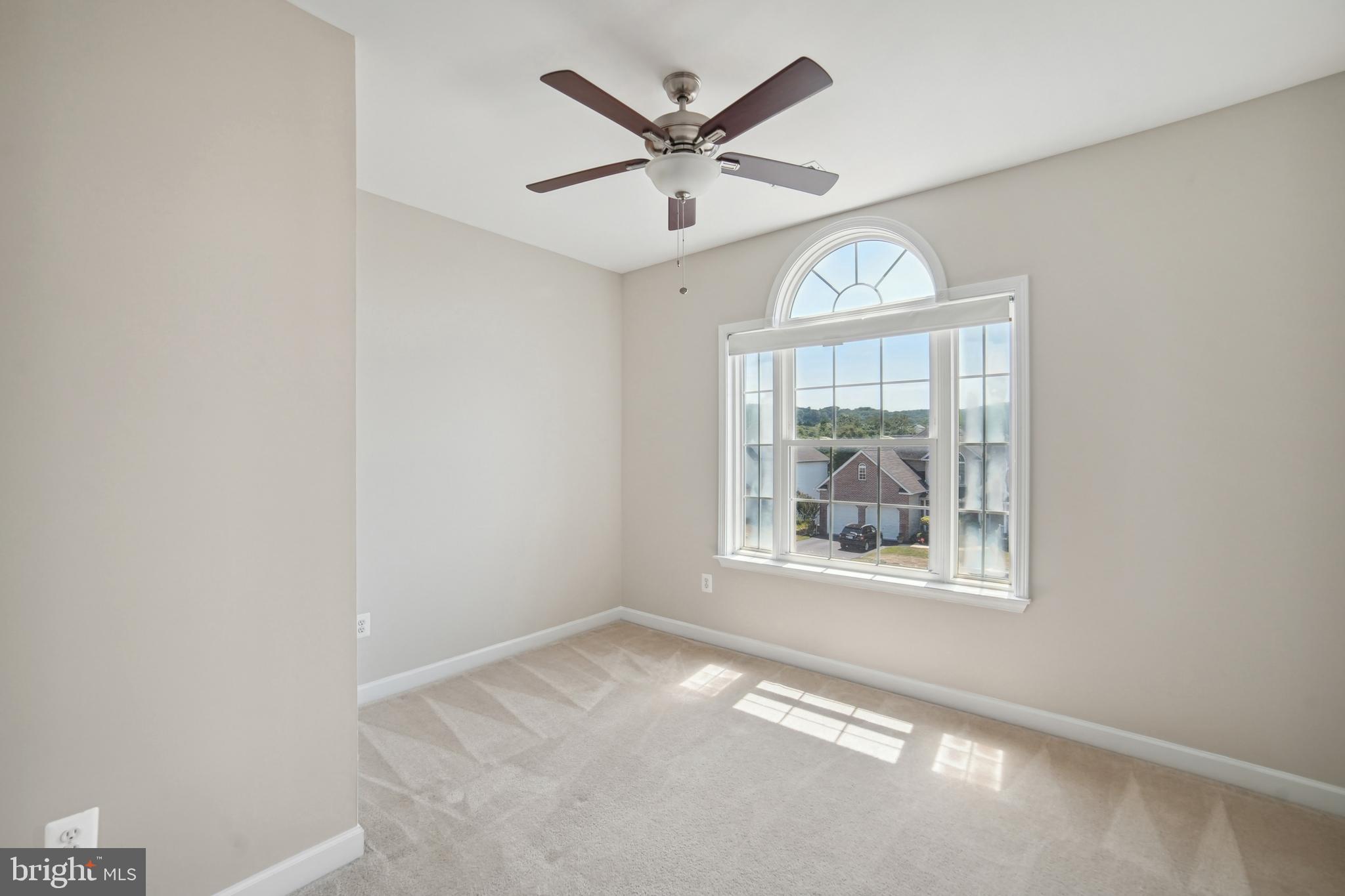 22 FANNIES MEADOW COURT