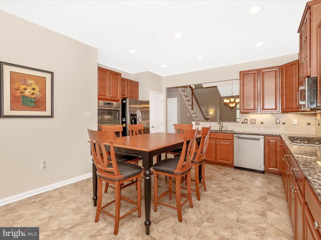 5909 CONSTANCE WAY