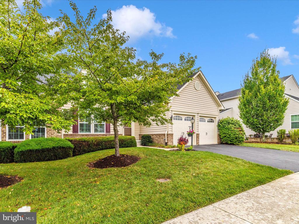 5909 CONSTANCE WAY