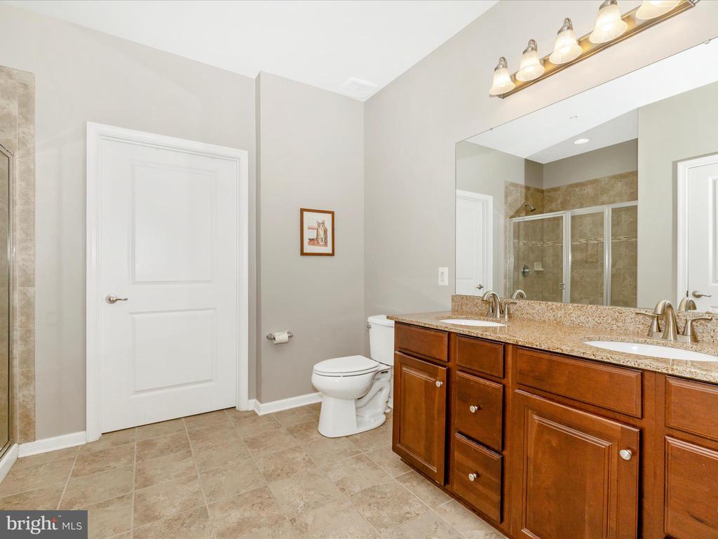 5909 CONSTANCE WAY