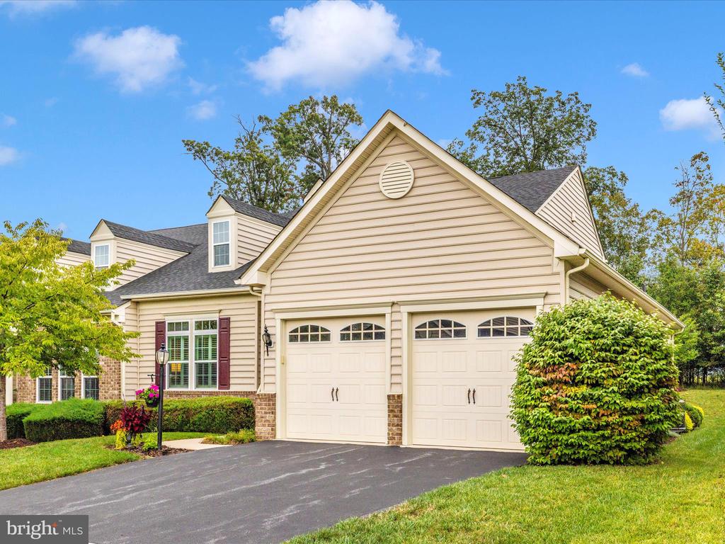 5909 CONSTANCE WAY