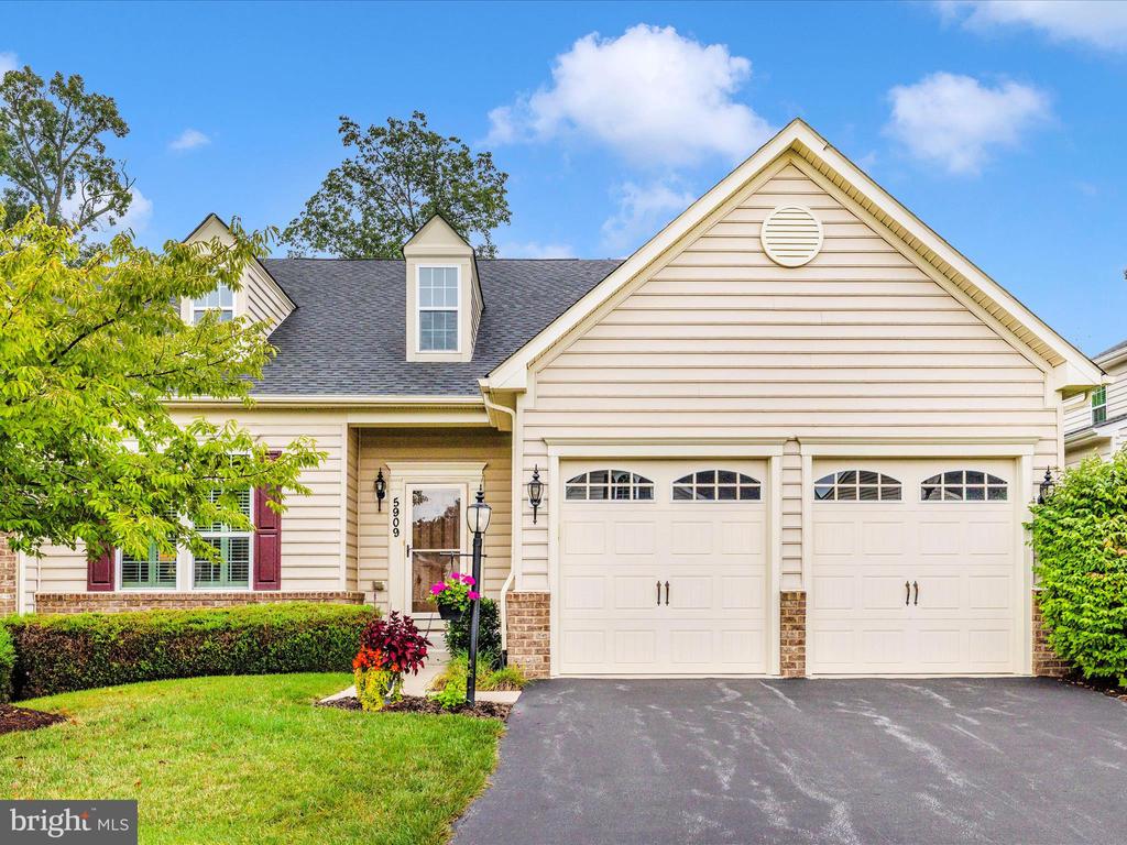 5909 CONSTANCE WAY