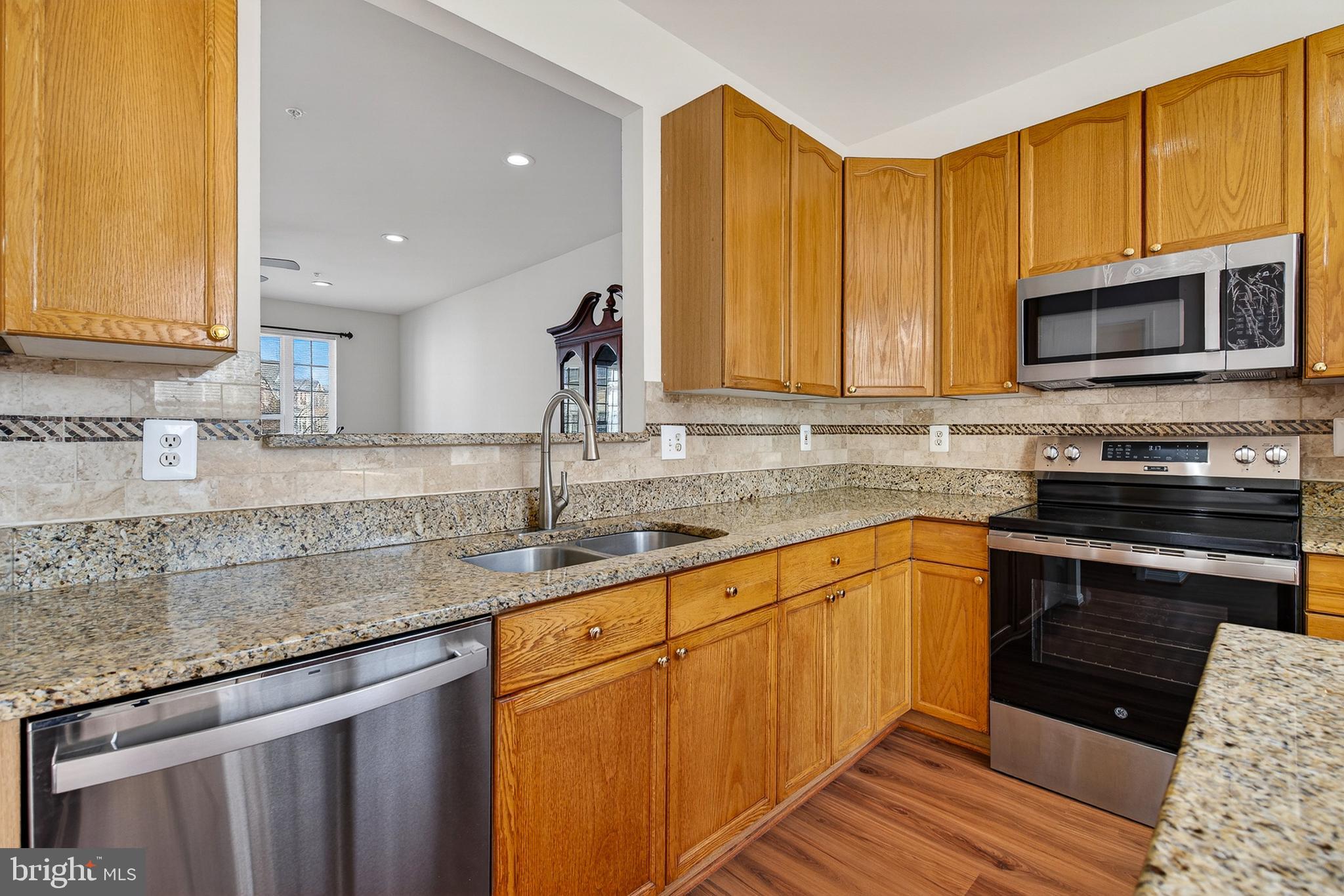 2439 WYNFIELD COURT