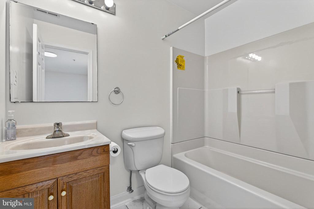 2439 WYNFIELD COURT
