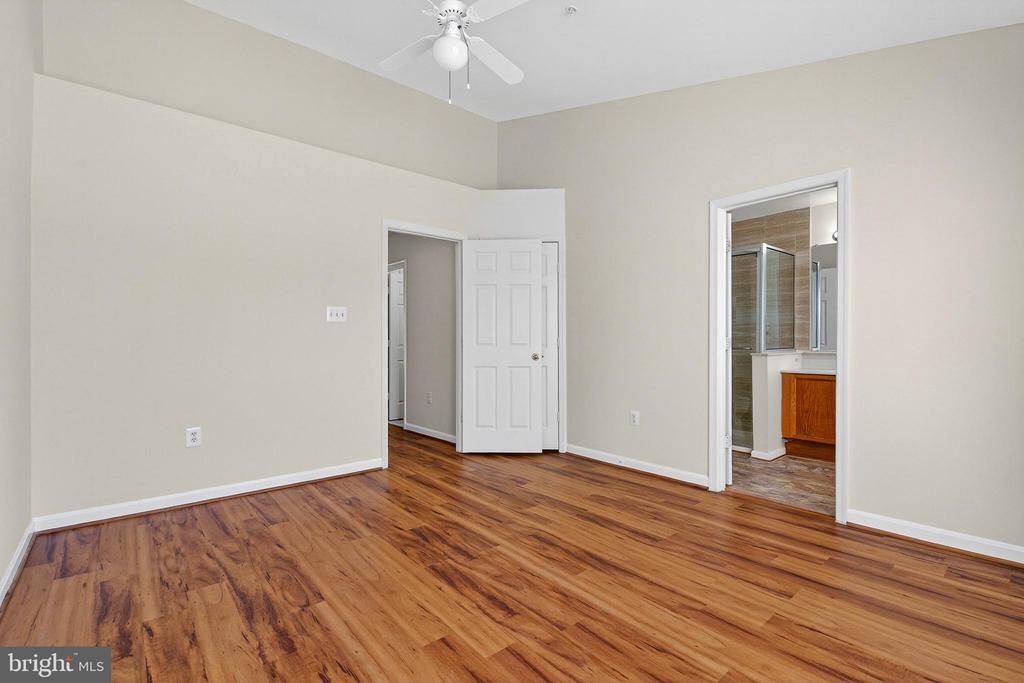 2439 WYNFIELD COURT