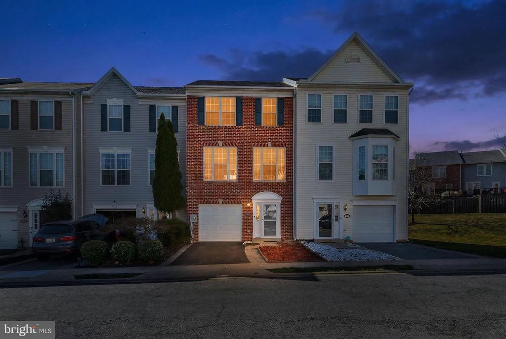 2439 WYNFIELD COURT