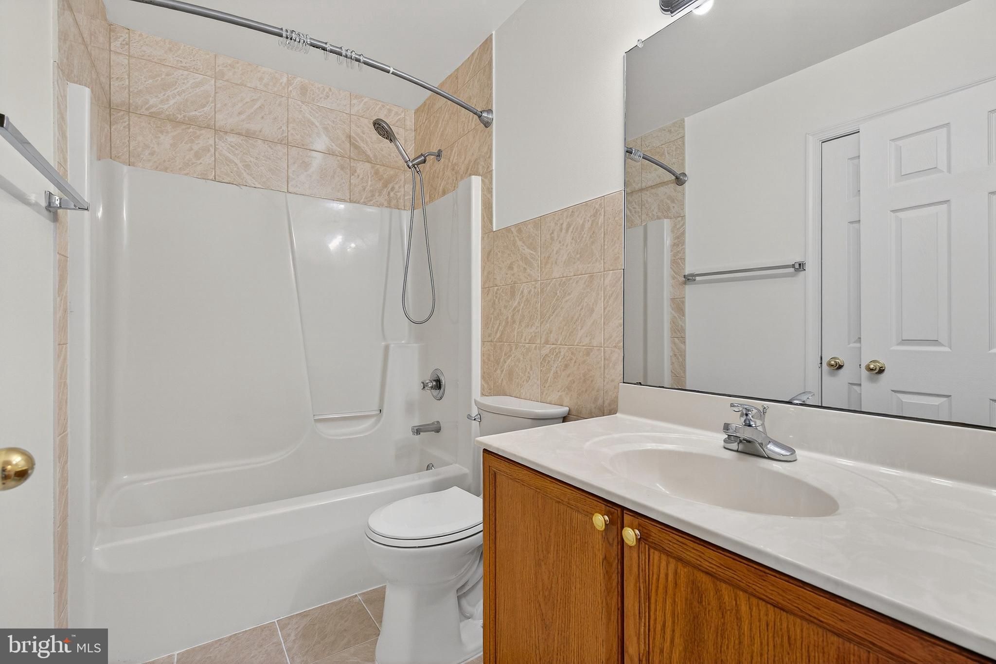 2439 WYNFIELD COURT