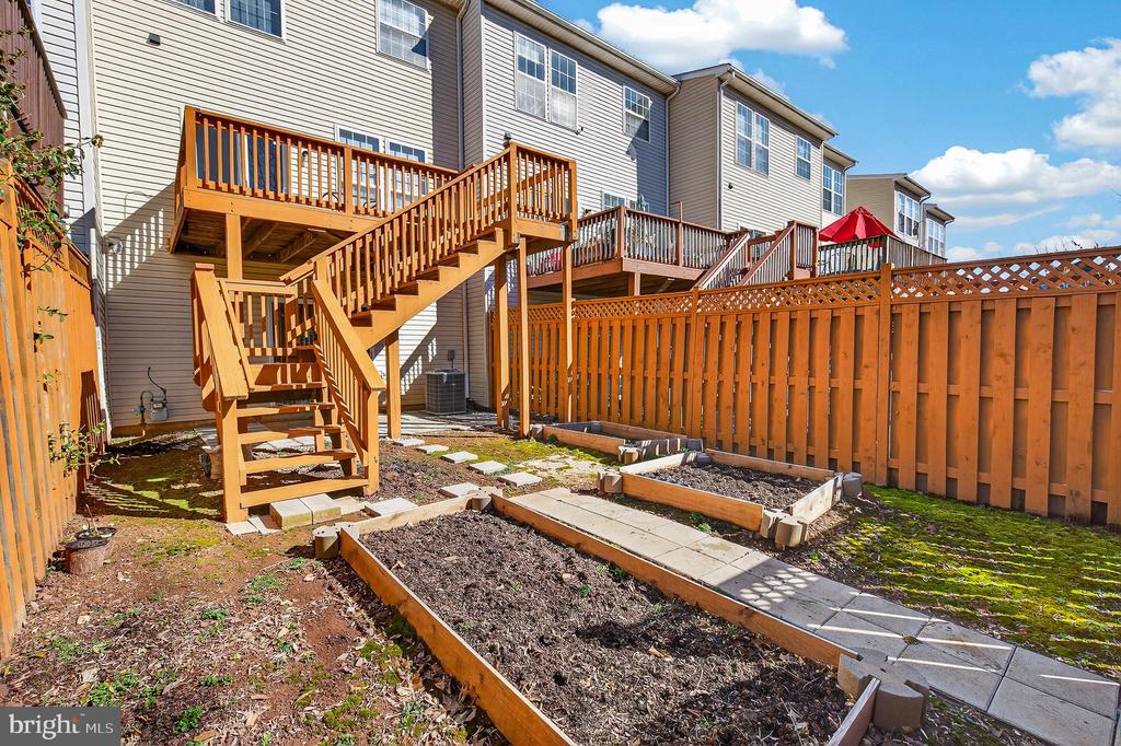 2439 WYNFIELD COURT