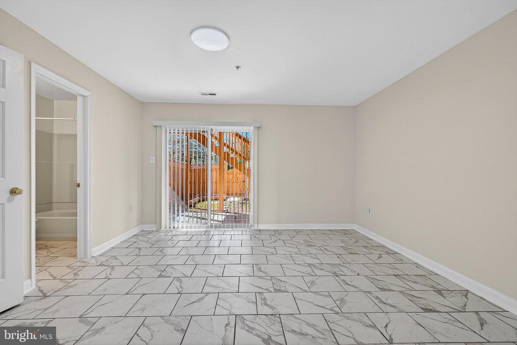 2439 WYNFIELD COURT