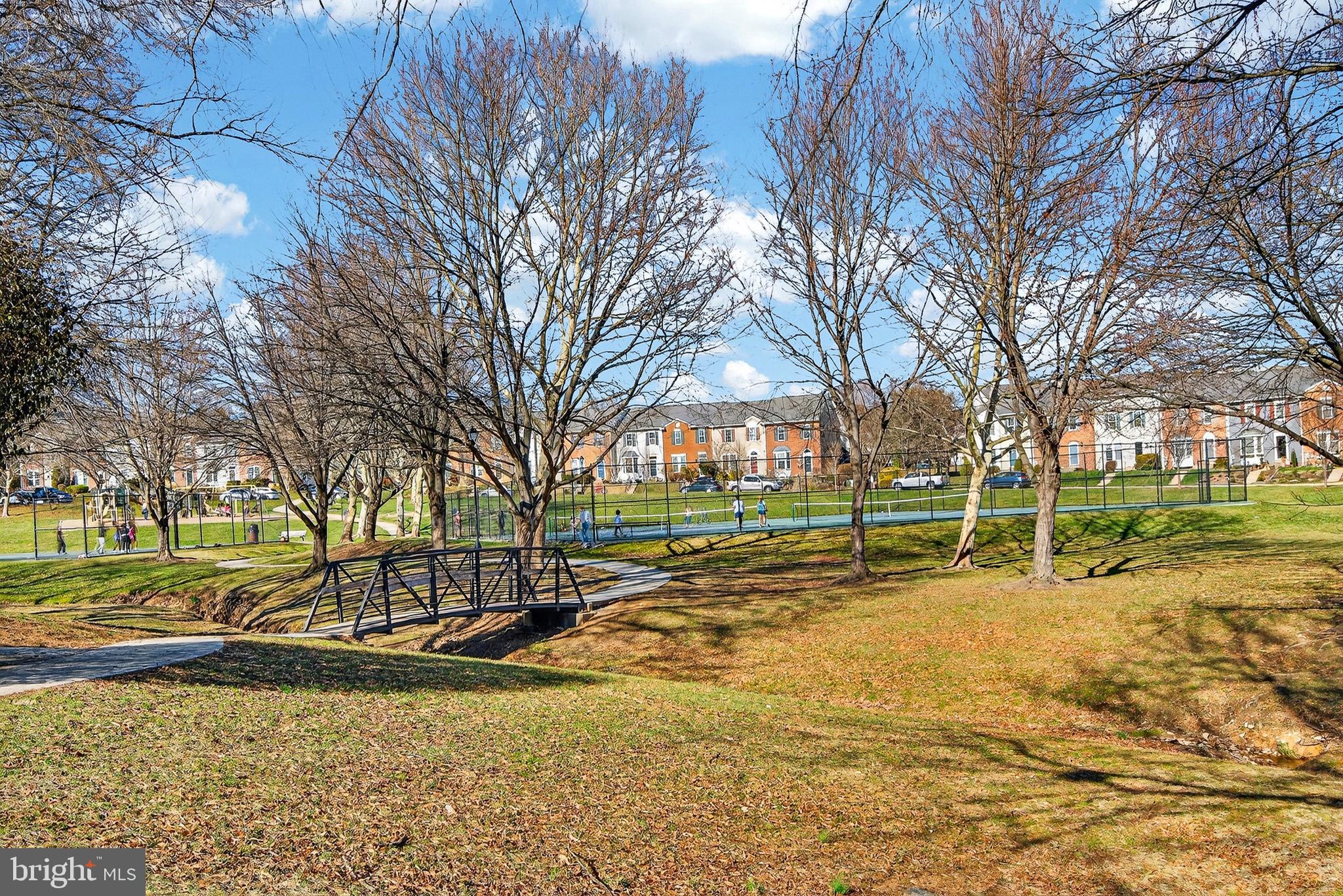 2439 WYNFIELD COURT