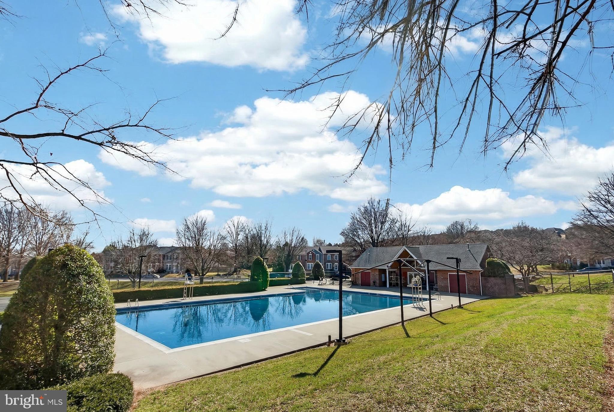 2439 WYNFIELD COURT