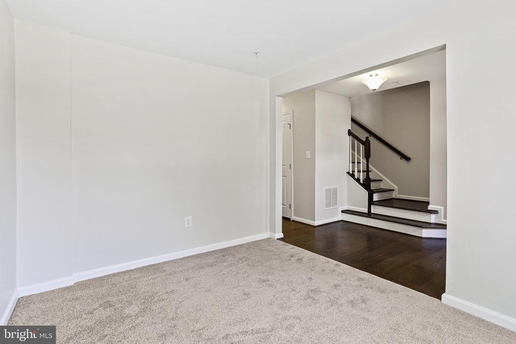 7610 GOLDEN SLUMBER LANE